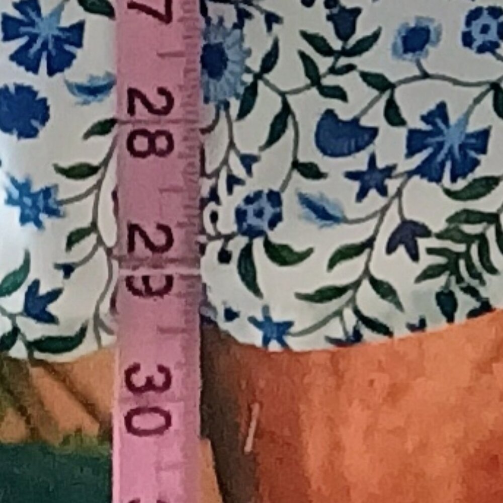 EUC: Adrianna Papell Sz 2X Blue Floral Sleeveless V-Neck Blouse Tank Top - Picture 6 of 6